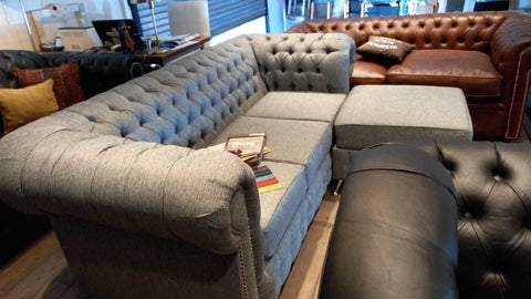 Sofa Chesterfield 3 cuerpos con alargue